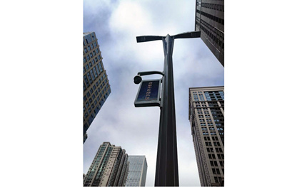 科技和設(shè)計(jì)的完美結(jié)合，華體智慧路燈點(diǎn)亮青島CBD