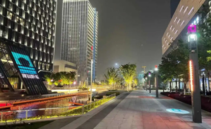 自在蘇州 華燈如晝 | 華體科技5G文化智慧庭院燈，真靚！