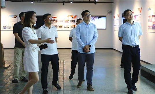 青島城投創(chuàng)發(fā)集團(tuán)領(lǐng)導(dǎo)蒞臨華體交流合作考察