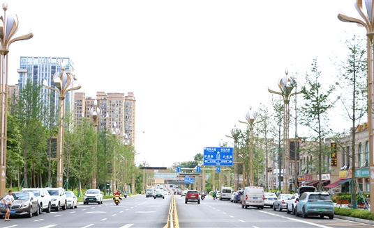 物聯(lián)網(wǎng)城市家具上新，“扮靚”宜賓黃桷坪大道