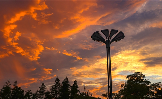 無錫市新吳區(qū)|智慧路燈解鎖“雙碳”密碼